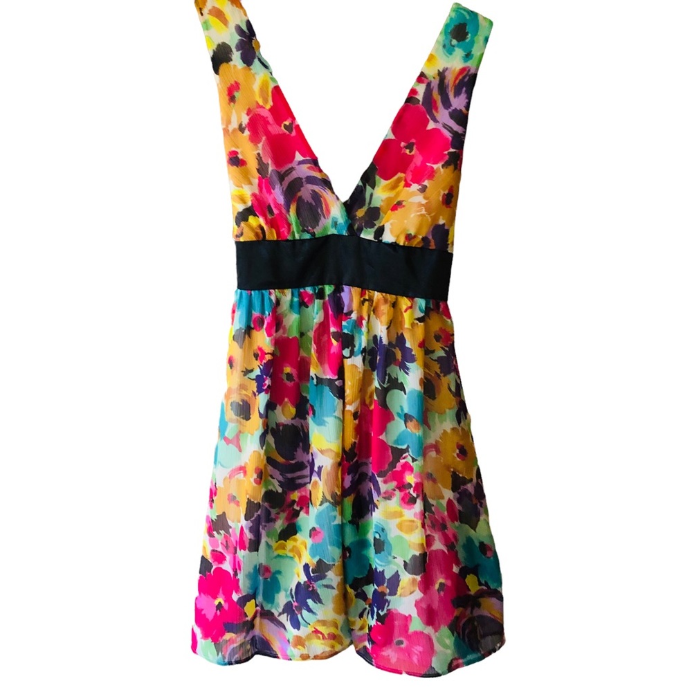 Tropical Flowers Deep V-neck Sundress. Plunging Neckline. Attached Belt. Medium